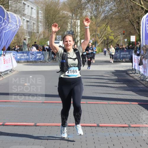 12.04.2026 - 45. Internationalen Wilhelmsburger Insellauf Strokosch-Dieckow http://msf.ph/oto/9465345 12.04.2026 11:15:26 Ziel 2165 meine-sportfotos.de