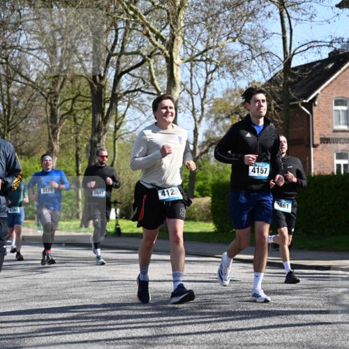 12.04.2026 - 45. Internationalen Wilhelmsburger Insellauf J. Mangold http://msf.ph/oto/9465347 12.04.2026 10:57:45 Ziel 2441, 5243, 3798, 2861, 3340, 2847, 4339, 3179, 3753, 4947, 3754, 5362, 4157, 2164, 4120, 2283, 2228, 4396, 4396, 3997, 2818, 3257, 2499, 2499, 2194, 2900, 3260, 3568, 4352, 4215, 4394, 3665 meine-sportfotos.de