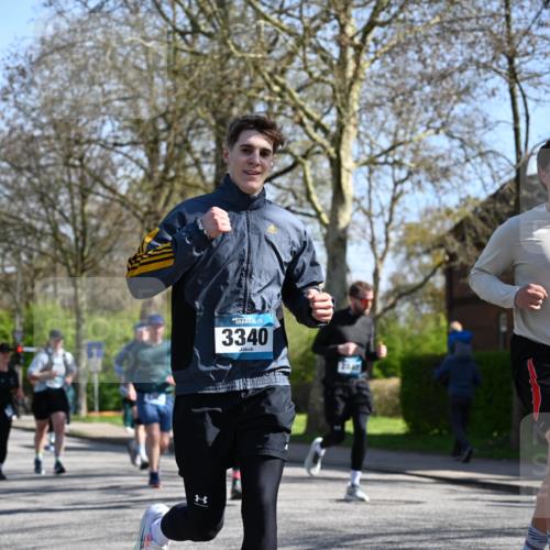 12.04.2026 - 45. Internationalen Wilhelmsburger Insellauf J. Mangold http://msf.ph/oto/9465357 12.04.2026 10:57:46 Ziel 5243, 3798, 2861, 3340, 2847, 4339, 3179, 3753, 4947, 3754, 5362, 4157, 2164, 4120, 2283, 2228, 4396, 3997, 2818, 3257, 2499, 2194, 2194, 2900, 3260, 3568, 4352, 4215, 4394, 3665 meine-sportfotos.de