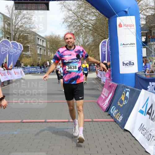 12.04.2026 - 45. Internationalen Wilhelmsburger Insellauf Strokosch-Dieckow http://msf.ph/oto/9465359 12.04.2026 13:13:14 Ziel 4671, 4627, 4628, 3638, 4385, 2274, 4919 meine-sportfotos.de