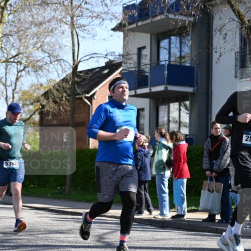 12.04.2026 - 45. Internationalen Wilhelmsburger Insellauf J. Mangold http://msf.ph/oto/9465384 12.04.2026 10:57:48 Ziel 3798, 2861, 3340, 2847, 4339, 3179, 3753, 4947, 3754, 5362, 4157, 2164, 4120, 2283, 2228, 4396, 3997, 2818, 3257, 2499, 2194, 2900, 2900, 3260, 3568, 4352, 4215, 4394, 3665 meine-sportfotos.de