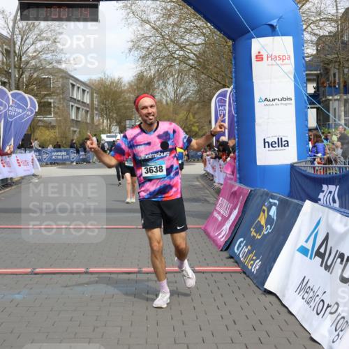 12.04.2026 - 45. Internationalen Wilhelmsburger Insellauf Strokosch-Dieckow http://msf.ph/oto/9465386 12.04.2026 13:13:13 Ziel 2275, 4671, 4627, 4628, 3638, 4385 meine-sportfotos.de