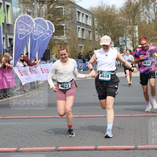 12.04.2026 - 45. Internationalen Wilhelmsburger Insellauf Strokosch-Dieckow http://msf.ph/oto/9465417 12.04.2026 13:13:11 Ziel 2275, 4671, 4627, 4628, 3638 meine-sportfotos.de