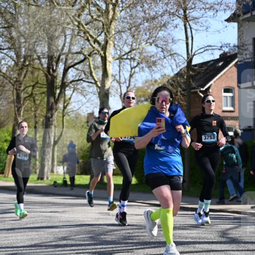 12.04.2026 - 45. Internationalen Wilhelmsburger Insellauf J. Mangold http://msf.ph/oto/9465443 12.04.2026 10:57:52 Ziel 2861, 3340, 2847, 4339, 3179, 3753, 4947, 3754, 5362, 4157, 2164, 4120, 2283, 2228, 4396, 3997, 2818, 3257, 2499, 2194, 2900, 3260, 3568, 4352, 4352, 4215, 4394, 3665, 3968 meine-sportfotos.de
