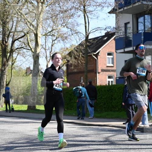 12.04.2026 - 45. Internationalen Wilhelmsburger Insellauf J. Mangold http://msf.ph/oto/9465475 12.04.2026 10:57:54 Ziel 2861, 3340, 2847, 4339, 3179, 3753, 4947, 3754, 5362, 4157, 2164, 4120, 2283, 2228, 4396, 3997, 2818, 2818, 3257, 2499, 2194, 2900, 3260, 3568, 4352, 4215, 4394, 4394, 3665, 3968, 4577, 5703, 3142, 5468 meine-sportfotos.de