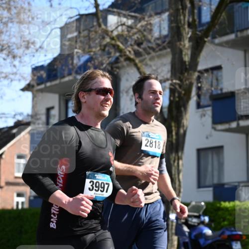 12.04.2026 - 45. Internationalen Wilhelmsburger Insellauf J. Mangold http://msf.ph/oto/9465506 12.04.2026 10:58:00 Ziel 3340, 2847, 4339, 3179, 3753, 4947, 3754, 5362, 4157, 2164, 4120, 2283, 2228, 4396, 3997, 2818, 3257, 2499, 2194, 2900, 2900, 3260, 3568, 4352, 4215, 4394, 3665, 3968, 4577, 5703, 3142, 5468, 3140, 4071, 2553 meine-sportfotos.de