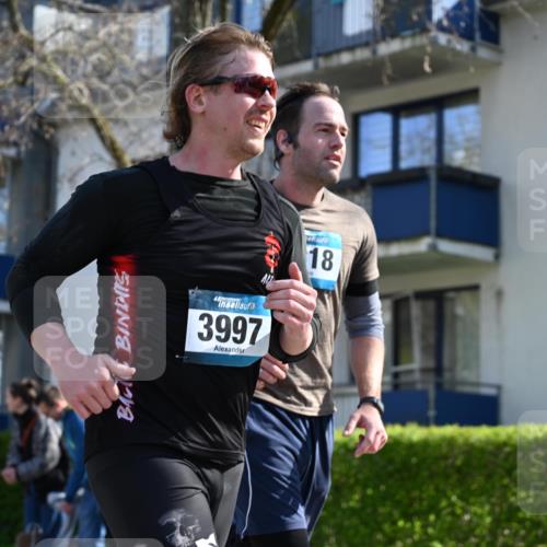 12.04.2026 - 45. Internationalen Wilhelmsburger Insellauf J. Mangold http://msf.ph/oto/9465513 12.04.2026 10:58:00 Ziel 3340, 2847, 4339, 3179, 3753, 4947, 3754, 5362, 4157, 2164, 4120, 2283, 2228, 4396, 3997, 2818, 3257, 2499, 2194, 2900, 2900, 3260, 3568, 4352, 4215, 4394, 3665, 3968, 4577, 5703, 3142, 5468, 3140, 4071, 2553 meine-sportfotos.de