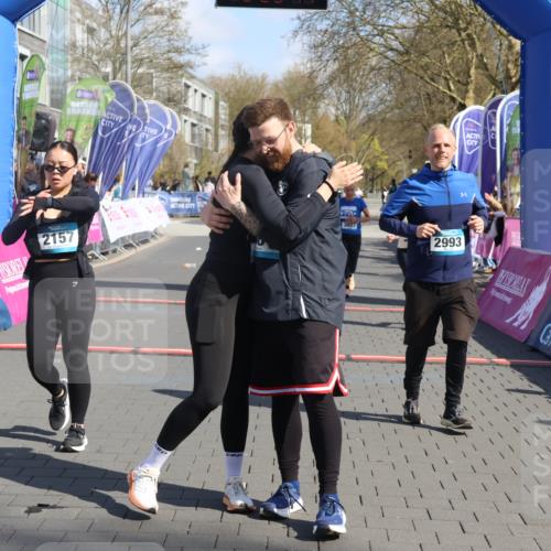 12.04.2026 - 45. Internationalen Wilhelmsburger Insellauf Strokosch-Dieckow http://msf.ph/oto/9465520 12.04.2026 11:15:40 Ziel 3681, 2157, 2993, 2137, 3607 meine-sportfotos.de