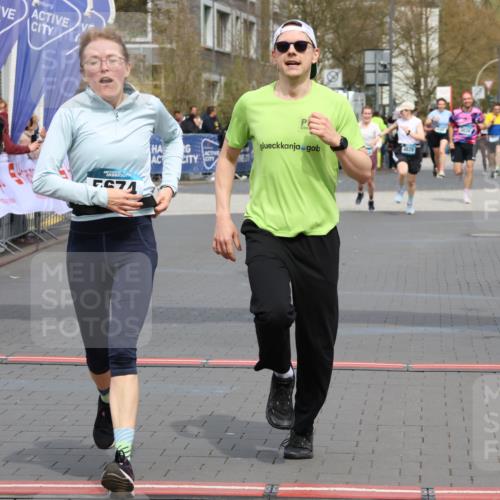 12.04.2026 - 45. Internationalen Wilhelmsburger Insellauf Strokosch-Dieckow http://msf.ph/oto/9465528 12.04.2026 13:13:05 Ziel 5855, 2280, 3441, 5674, 4841, 2275 meine-sportfotos.de