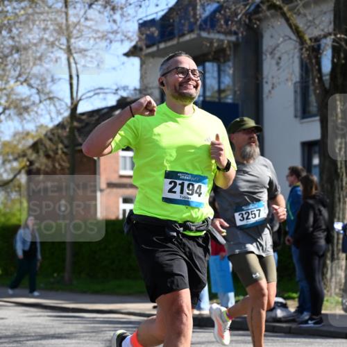 12.04.2026 - 45. Internationalen Wilhelmsburger Insellauf J. Mangold http://msf.ph/oto/9465540 12.04.2026 10:58:06 Ziel 3754, 5362, 4157, 2164, 4120, 2283, 2228, 4396, 3997, 2818, 3257, 2499, 2194, 2900, 3260, 3568, 4352, 4215, 4394, 4394, 3665, 3968, 4577, 5703, 3142, 5468, 5703, 3142, 5468, 3140, 4071, 2553 meine-sportfotos.de
