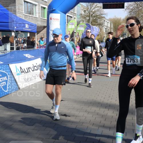 12.04.2026 - 45. Internationalen Wilhelmsburger Insellauf Strokosch-Dieckow http://msf.ph/oto/9465555 12.04.2026 10:58:22 Ziel 4339, 3179, 3753, 4947, 3754, 5362, 4157, 2164, 4120, 2283, 2228, 4396 meine-sportfotos.de