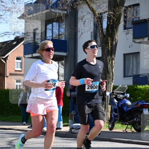 12.04.2026 - 45. Internationalen Wilhelmsburger Insellauf J. Mangold http://msf.ph/oto/9465579 12.04.2026 10:58:10 Ziel 4396, 3997, 2818, 3257, 2499, 2194, 2900, 3260, 3568, 4352, 4215, 4394, 3665, 3968, 4577, 5703, 3142, 5468, 3140, 4071, 2553, 2553, 2989, 3825, 5615, 3150 meine-sportfotos.de