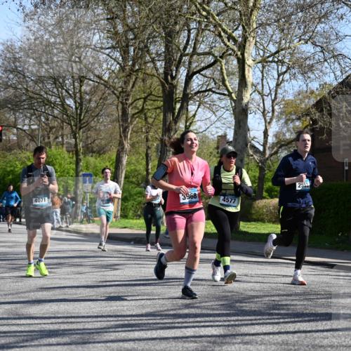 12.04.2026 - 45. Internationalen Wilhelmsburger Insellauf J. Mangold http://msf.ph/oto/9465587 12.04.2026 10:58:27 Ziel 3568, 4352, 4215, 4394, 3665, 3968, 4577, 5703, 3142, 5468, 3140, 4071, 2553, 2989, 3825, 5615, 3150, 2269, 2269 meine-sportfotos.de