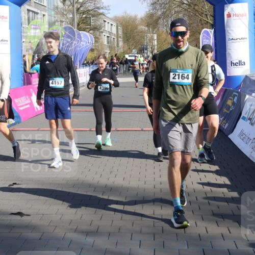 12.04.2026 - 45. Internationalen Wilhelmsburger Insellauf Strokosch-Dieckow http://msf.ph/oto/9465597 12.04.2026 10:58:27 Ziel 2228, 4396 meine-sportfotos.de