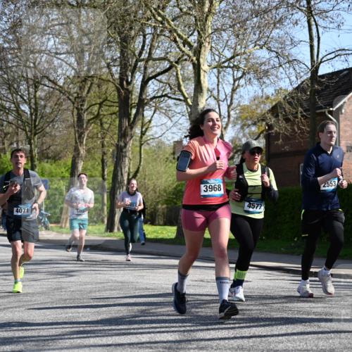 12.04.2026 - 45. Internationalen Wilhelmsburger Insellauf J. Mangold http://msf.ph/oto/9465598 12.04.2026 10:58:28 Ziel 3568, 4352, 4215, 4394, 3665, 3968, 4577, 5703, 3142, 5468, 3140, 4071, 2553, 2989, 3825, 5615, 3150, 2269 meine-sportfotos.de