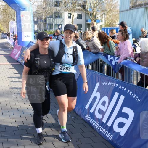 12.04.2026 - 45. Internationalen Wilhelmsburger Insellauf Strokosch-Dieckow http://msf.ph/oto/9465623 12.04.2026 10:58:31 Ziel 3997, 2818, 3257 meine-sportfotos.de