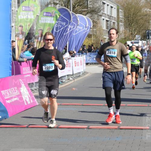 12.04.2026 - 45. Internationalen Wilhelmsburger Insellauf Strokosch-Dieckow http://msf.ph/oto/9465668 12.04.2026 10:58:34 Ziel 3997, 2818, 3257, 2499, 2194 meine-sportfotos.de