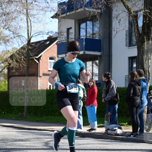 12.04.2026 - 45. Internationalen Wilhelmsburger Insellauf J. Mangold http://msf.ph/oto/9465684 12.04.2026 10:58:44 Ziel 3140, 4071, 2553, 2989, 3825, 5615, 3150, 2269, 5366, 3044, 3045, 3582, 4896, 2308 meine-sportfotos.de