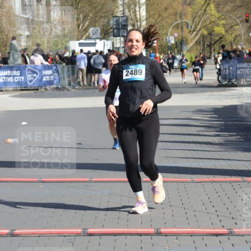 12.04.2026 - 45. Internationalen Wilhelmsburger Insellauf Strokosch-Dieckow http://msf.ph/oto/9465755 12.04.2026 11:16:11 Ziel 2343, 2295 meine-sportfotos.de