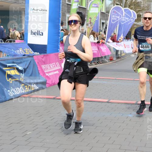 12.04.2026 - 45. Internationalen Wilhelmsburger Insellauf Strokosch-Dieckow http://msf.ph/oto/9465769 12.04.2026 13:12:44 Ziel 4847, 4846, 4850, 4550 meine-sportfotos.de