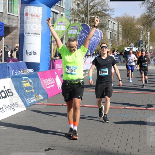 12.04.2026 - 45. Internationalen Wilhelmsburger Insellauf Strokosch-Dieckow http://msf.ph/oto/9465804 12.04.2026 10:58:42 Ziel 2194, 2900, 3260, 3568, 4352, 4215, 4394 meine-sportfotos.de