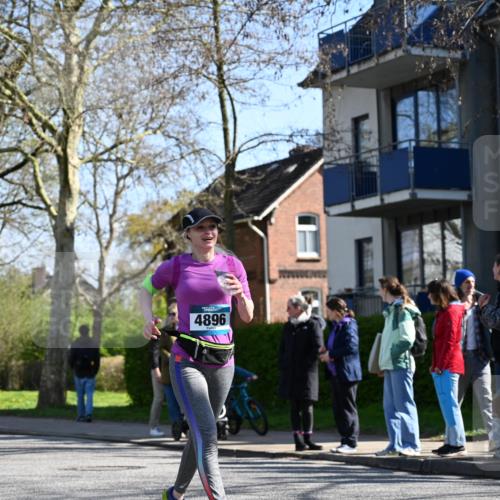 12.04.2026 - 45. Internationalen Wilhelmsburger Insellauf J. Mangold http://msf.ph/oto/9465806 12.04.2026 10:59:12 Ziel 5366, 3044, 3045, 3582, 4896, 2308, 5419, 2931, 2930, 4004, 2858, 5699, 5698, 4101, 2529, 3194 meine-sportfotos.de