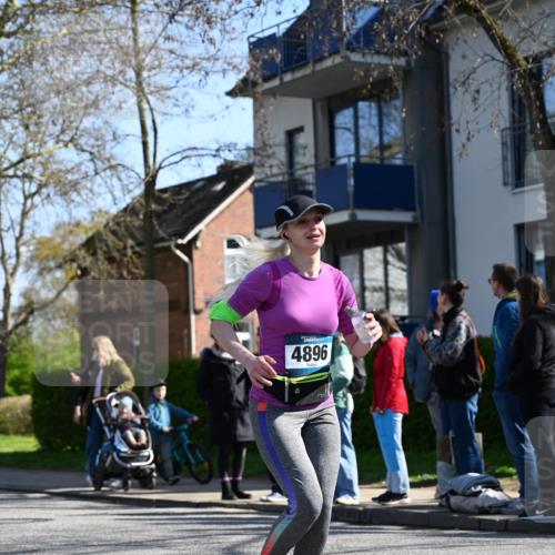 12.04.2026 - 45. Internationalen Wilhelmsburger Insellauf J. Mangold http://msf.ph/oto/9465816 12.04.2026 10:59:12 Ziel 5366, 3044, 3045, 3582, 4896, 2308, 5419, 2931, 2930, 4004, 2858, 5699, 5698, 4101, 2529, 3194 meine-sportfotos.de