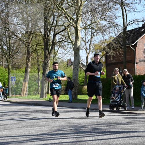 12.04.2026 - 45. Internationalen Wilhelmsburger Insellauf J. Mangold http://msf.ph/oto/9465894 12.04.2026 10:59:26 Ziel 4896, 2308, 5419, 2931, 2930, 4004, 2858, 5699, 5698, 4101, 2529, 3194, 3367, 3468, 2665, 2988, 4289, 3723, 3797, 3727 meine-sportfotos.de