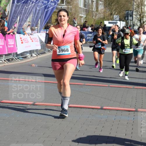 12.04.2026 - 45. Internationalen Wilhelmsburger Insellauf Strokosch-Dieckow http://msf.ph/oto/9465895 12.04.2026 10:58:55 Ziel 3968, 4577, 5703, 3142, 5468, 3140 meine-sportfotos.de