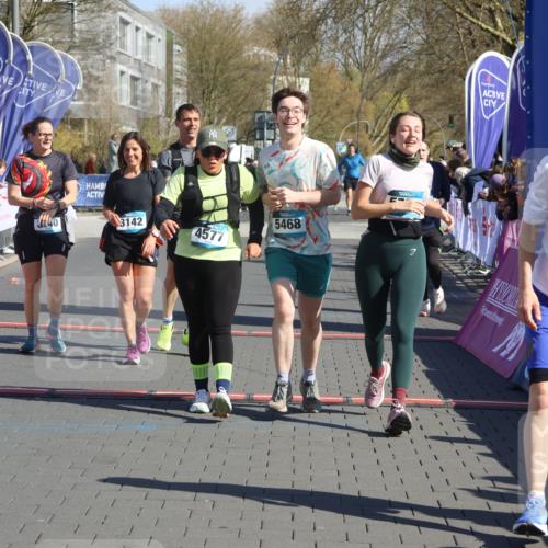 12.04.2026 - 45. Internationalen Wilhelmsburger Insellauf Strokosch-Dieckow http://msf.ph/oto/9465903 12.04.2026 10:58:59 Ziel 3968, 4577, 5703, 3142, 5468, 3140, 4071, 2553 meine-sportfotos.de