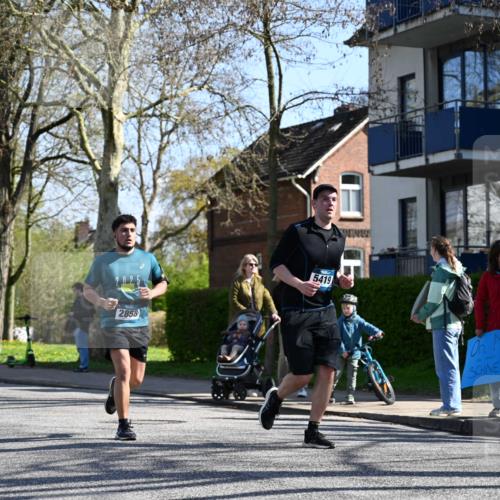 12.04.2026 - 45. Internationalen Wilhelmsburger Insellauf J. Mangold http://msf.ph/oto/9465915 12.04.2026 10:59:26 Ziel 4896, 2308, 5419, 2931, 2930, 4004, 2858, 5699, 5698, 4101, 2529, 3194, 3367, 3468, 2665, 2988, 4289, 3723, 3797, 3727 meine-sportfotos.de