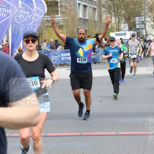 12.04.2026 - 45. Internationalen Wilhelmsburger Insellauf Strokosch-Dieckow http://msf.ph/oto/9465939 12.04.2026 13:12:27 Ziel 4480, 4987, 2445, 4930, 2024, 4328, 4276, 5031 meine-sportfotos.de