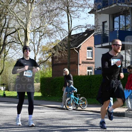 12.04.2026 - 45. Internationalen Wilhelmsburger Insellauf J. Mangold http://msf.ph/oto/9465941 12.04.2026 10:59:35 Ziel 5419, 2931, 2930, 4004, 2858, 5699, 5698, 4101, 2529, 3194, 3367, 3468, 2665, 2988, 4289, 3723, 3797, 3727, 2166 meine-sportfotos.de