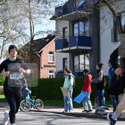 12.04.2026 - 45. Internationalen Wilhelmsburger Insellauf J. Mangold http://msf.ph/oto/9465952 12.04.2026 10:59:36 Ziel 5419, 2931, 2930, 4004, 2858, 5699, 5698, 4101, 2529, 3194, 3367, 3468, 2665, 2988, 4289, 3723, 3797, 3727, 3727, 2166, 2977, 4107 meine-sportfotos.de