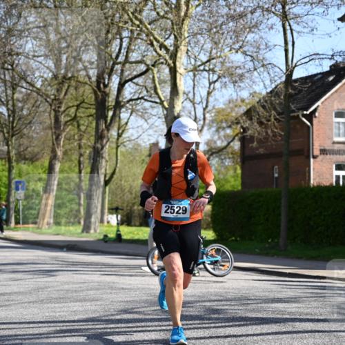 12.04.2026 - 45. Internationalen Wilhelmsburger Insellauf J. Mangold http://msf.ph/oto/9465975 12.04.2026 10:59:38 Ziel 5419, 2931, 2930, 4004, 2858, 5699, 5698, 4101, 2529, 3194, 3367, 3468, 2665, 2988, 4289, 3723, 3797, 3727, 2166, 2977, 4107, 4152 meine-sportfotos.de