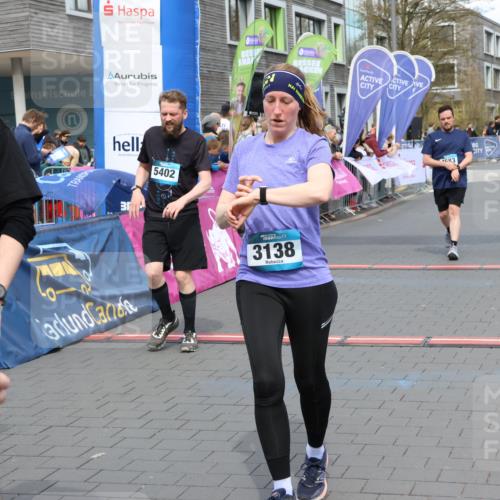 12.04.2026 - 45. Internationalen Wilhelmsburger Insellauf Strokosch-Dieckow http://msf.ph/oto/9466032 12.04.2026 13:12:19 Ziel 2396, 3079, 3138, 5402, 2136, 4683, 5640, 4480 meine-sportfotos.de