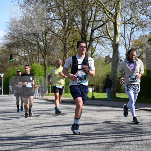 12.04.2026 - 45. Internationalen Wilhelmsburger Insellauf J. Mangold http://msf.ph/oto/9466034 12.04.2026 10:59:48 Ziel 4101, 2529, 3194, 3367, 3468, 2665, 2988, 4289, 3723, 3797, 3727, 3727, 2166, 2977, 4107, 2977, 4107, 4152, 2646, 4991, 4993 meine-sportfotos.de