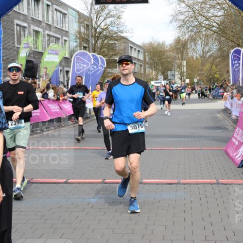 12.04.2026 - 45. Internationalen Wilhelmsburger Insellauf Strokosch-Dieckow http://msf.ph/oto/9466065 12.04.2026 13:12:17 Ziel 2396, 3079, 3138, 5402, 2136, 4683 meine-sportfotos.de