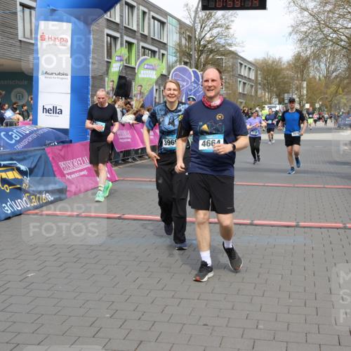 12.04.2026 - 45. Internationalen Wilhelmsburger Insellauf Strokosch-Dieckow http://msf.ph/oto/9466092 12.04.2026 13:12:14 Ziel 4730, 3969, 3055, 4664, 2396, 3079, 3138, 5402 meine-sportfotos.de
