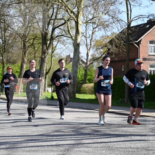 12.04.2026 - 45. Internationalen Wilhelmsburger Insellauf J. Mangold http://msf.ph/oto/9466114 12.04.2026 11:00:08 Ziel 2988, 4289, 3723, 3797, 3727, 2166, 2977, 4107, 4152, 2646, 4991, 4993, 3953, 3373, 4632, 2389, 3725 meine-sportfotos.de