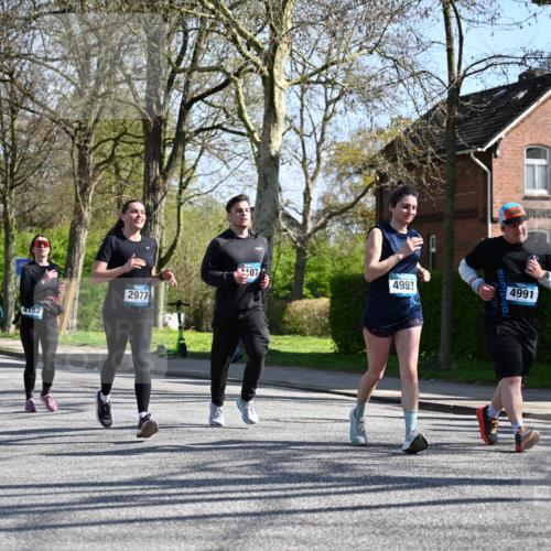 12.04.2026 - 45. Internationalen Wilhelmsburger Insellauf J. Mangold http://msf.ph/oto/9466120 12.04.2026 11:00:08 Ziel 2988, 4289, 3723, 3797, 3727, 2166, 2977, 4107, 4152, 2646, 4991, 4993, 3953, 3373, 4632, 2389, 3725 meine-sportfotos.de