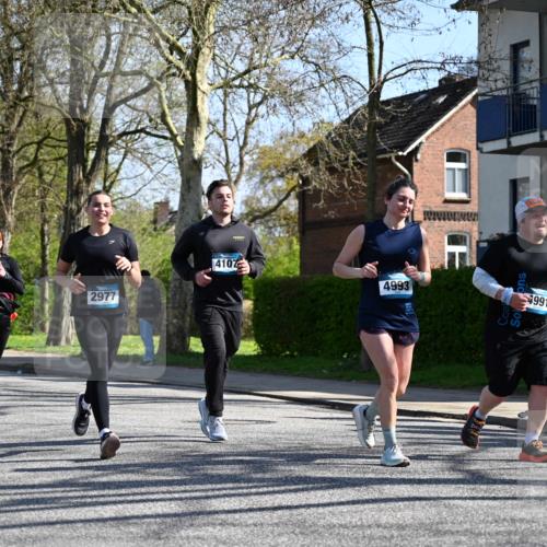 12.04.2026 - 45. Internationalen Wilhelmsburger Insellauf J. Mangold http://msf.ph/oto/9466129 12.04.2026 11:00:09 Ziel 2988, 4289, 3723, 3797, 3727, 2166, 2977, 4107, 4152, 2646, 4991, 4993, 3953, 3373, 4632, 4632, 2389, 3725 meine-sportfotos.de