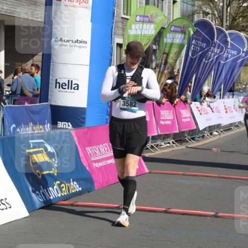 12.04.2026 - 45. Internationalen Wilhelmsburger Insellauf Strokosch-Dieckow http://msf.ph/oto/9466131 12.04.2026 10:59:38 Ziel 5366, 3044, 3045, 3582, 4896 meine-sportfotos.de