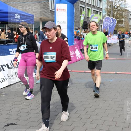 12.04.2026 - 45. Internationalen Wilhelmsburger Insellauf Strokosch-Dieckow http://msf.ph/oto/9466143 12.04.2026 13:12:10 Ziel 2084, 5772, 3733, 4730, 3969, 3055, 4664 meine-sportfotos.de