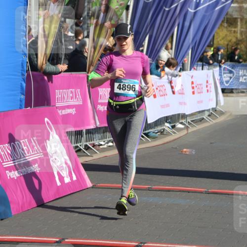 12.04.2026 - 45. Internationalen Wilhelmsburger Insellauf Strokosch-Dieckow http://msf.ph/oto/9466149 12.04.2026 10:59:42 Ziel 4896 meine-sportfotos.de