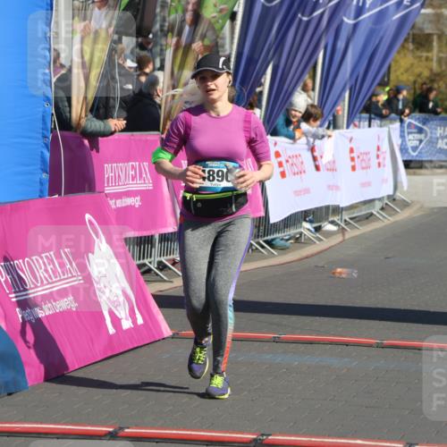 12.04.2026 - 45. Internationalen Wilhelmsburger Insellauf Strokosch-Dieckow http://msf.ph/oto/9466160 12.04.2026 10:59:42 Ziel 4896 meine-sportfotos.de