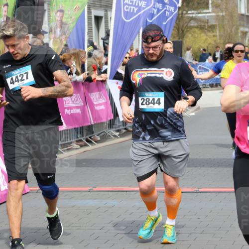 12.04.2026 - 45. Internationalen Wilhelmsburger Insellauf Strokosch-Dieckow http://msf.ph/oto/9466166 12.04.2026 13:11:58 Ziel 3994, 4558, 3573, 4427, 2844, 3115, 4726, 4051, 2827, 2825, 4985 meine-sportfotos.de