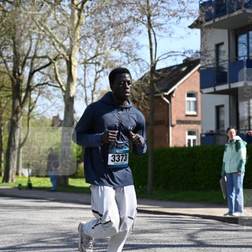 12.04.2026 - 45. Internationalen Wilhelmsburger Insellauf J. Mangold http://msf.ph/oto/9466244 12.04.2026 11:00:28 Ziel 2646, 4991, 4993, 3953, 3373, 4632, 2389, 3725, 5581, 3463 meine-sportfotos.de