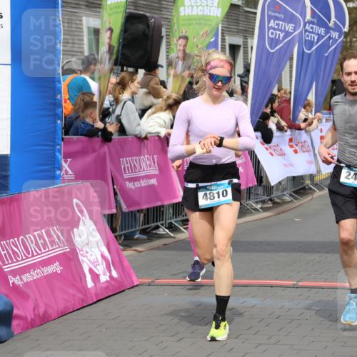 12.04.2026 - 45. Internationalen Wilhelmsburger Insellauf Strokosch-Dieckow http://msf.ph/oto/9466245 12.04.2026 13:11:54 Ziel 4796, 2461, 4810, 3994, 4558, 3573, 4427, 2844 meine-sportfotos.de