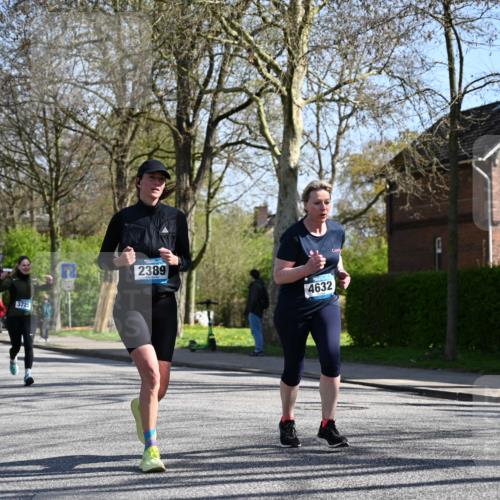 12.04.2026 - 45. Internationalen Wilhelmsburger Insellauf J. Mangold http://msf.ph/oto/9466261 12.04.2026 11:00:32 Ziel 4991, 4993, 3953, 3373, 4632, 2389, 3725, 5581, 3463, 2229, 3660 meine-sportfotos.de